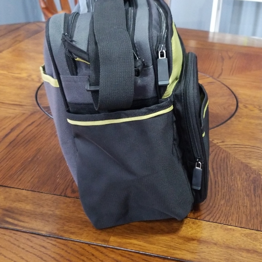 SOLD!!     Awesome Eddie Bauer Baby Bag! - Picture 2 of 5